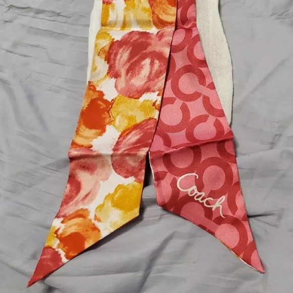 Coach Signature C Ash Floral Pony/Twilly NWT - Picture 6 of 9